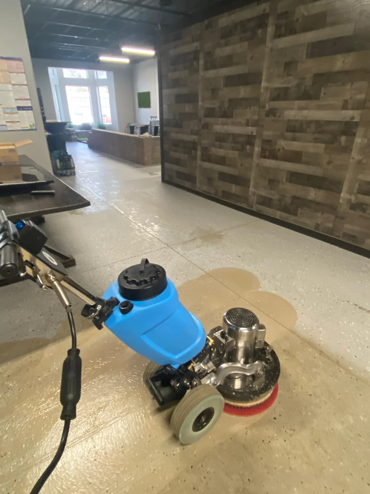 VCT Floor Stripping